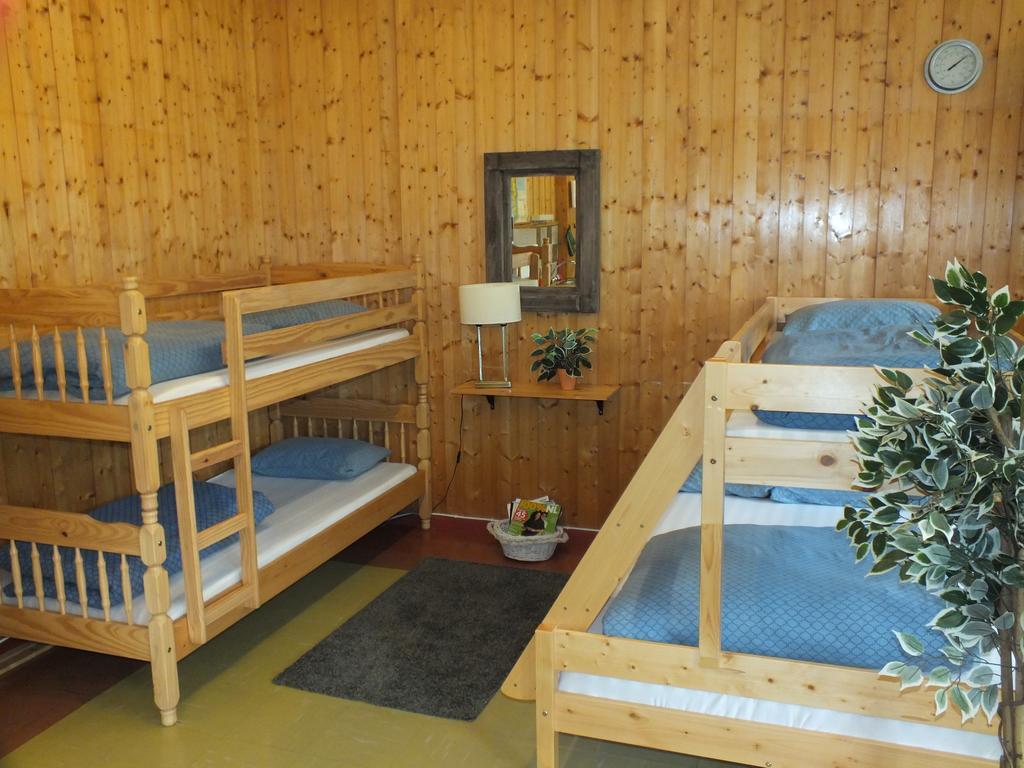 Henseid Skole Apartment Hennseid ภายนอก รูปภาพ